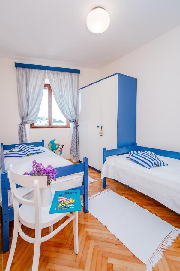 Apartman Uz More Vis Kültér fotó